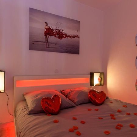 Love Room - Suite Romantique Avec Spa Privatif Le Puy-en-Velay Εξωτερικό φωτογραφία