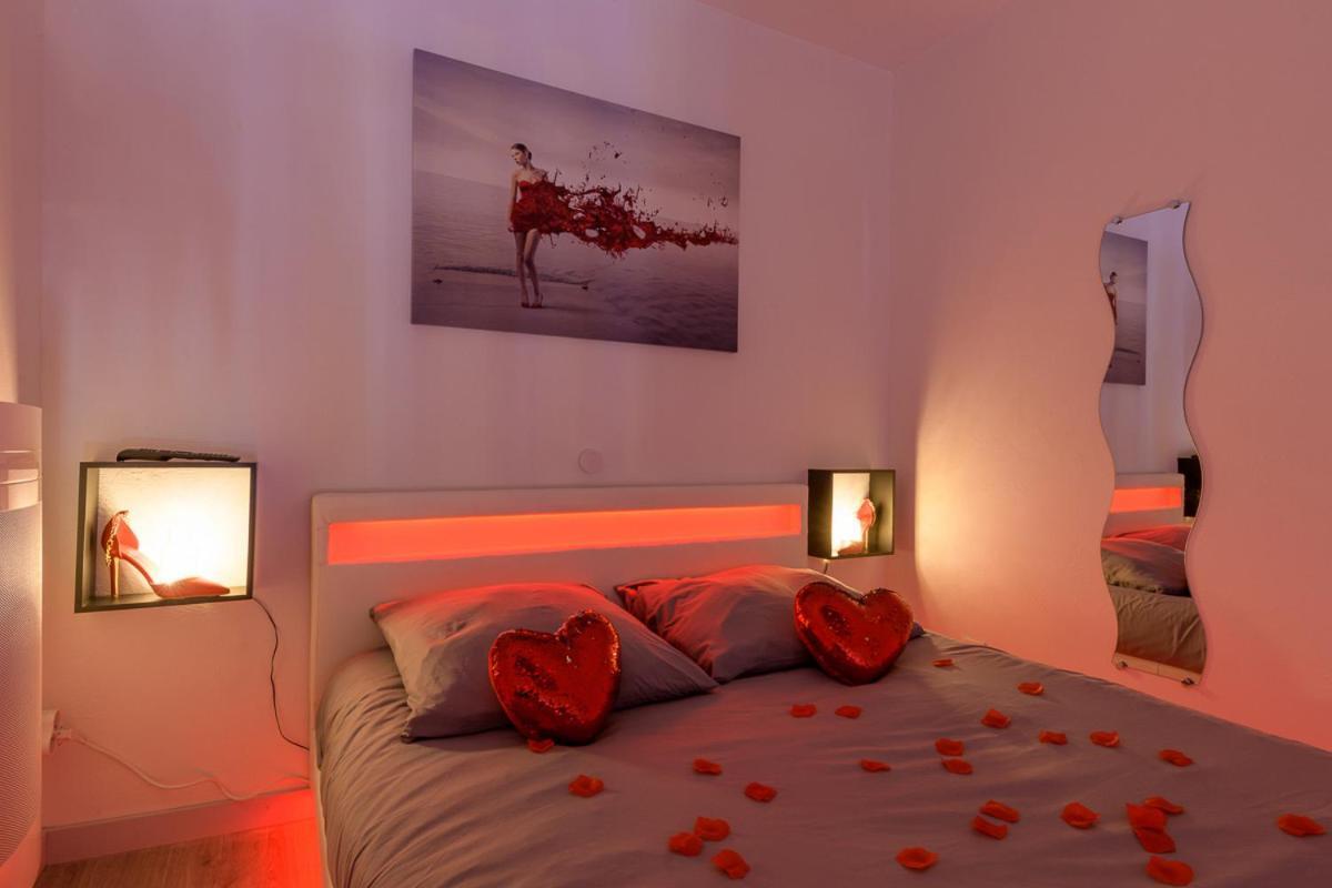 Love Room - Suite Romantique Avec Spa Privatif Le Puy-en-Velay Εξωτερικό φωτογραφία