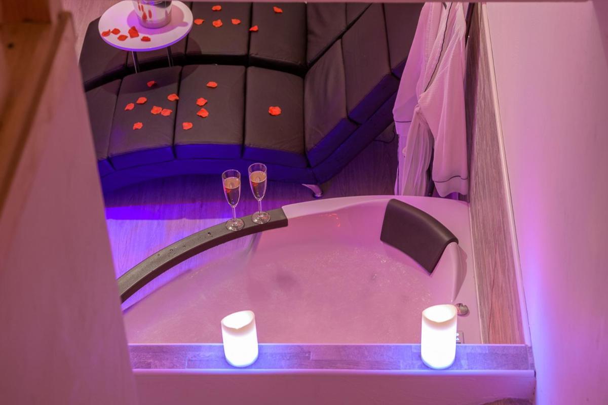 Love Room - Suite Romantique Avec Spa Privatif Le Puy-en-Velay Εξωτερικό φωτογραφία