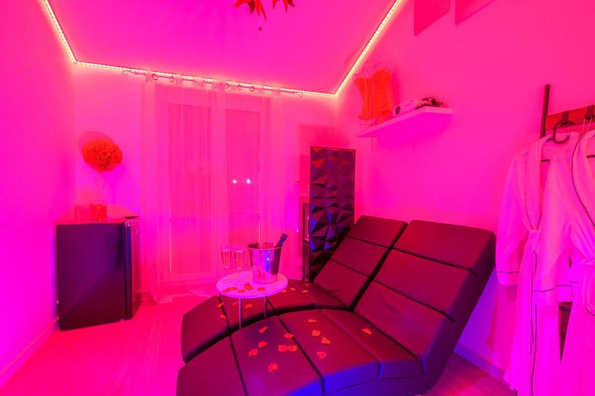 Love Room - Suite Romantique Avec Spa Privatif Le Puy-en-Velay Εξωτερικό φωτογραφία