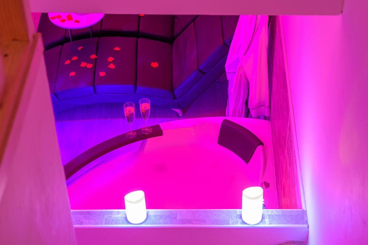 Love Room - Suite Romantique Avec Spa Privatif Le Puy-en-Velay Εξωτερικό φωτογραφία