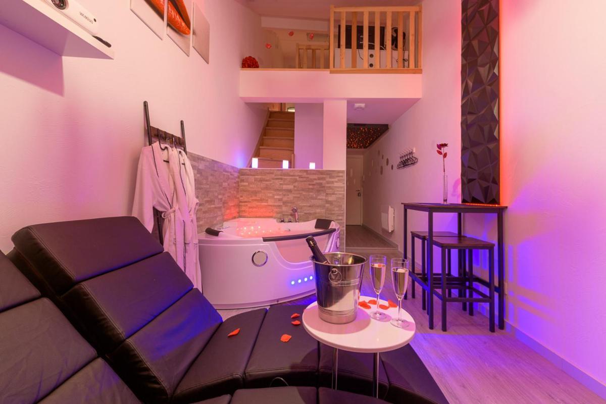 Love Room - Suite Romantique Avec Spa Privatif Le Puy-en-Velay Εξωτερικό φωτογραφία